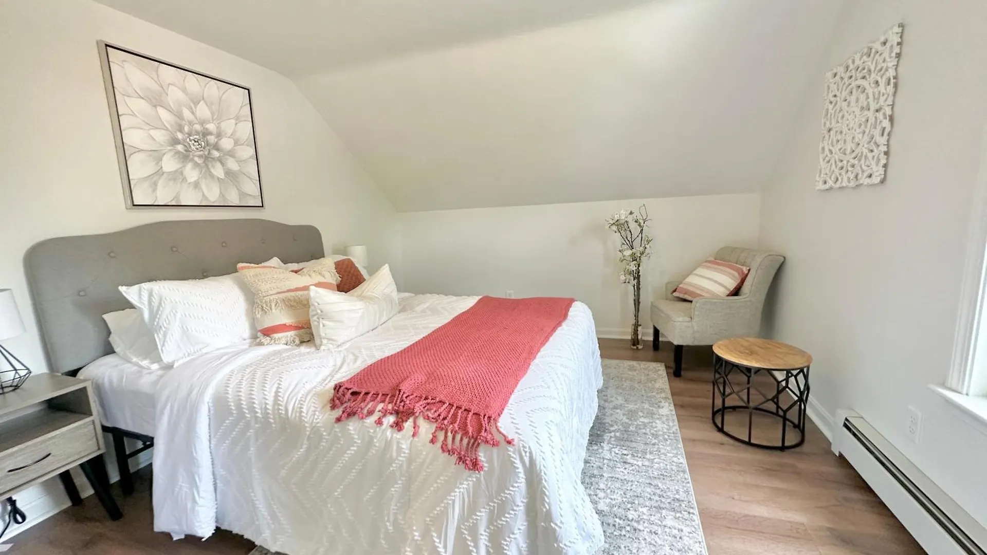 Dream Home Close To The City W 3Baths contacts